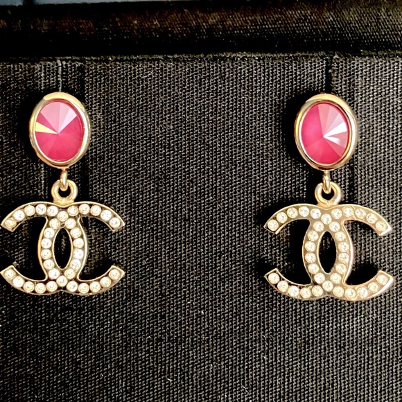 —SOLD OUT—Chanel 2020 CC Gold & Crystal Earrings with Simulated Tourmaline - Picture 1 of 13